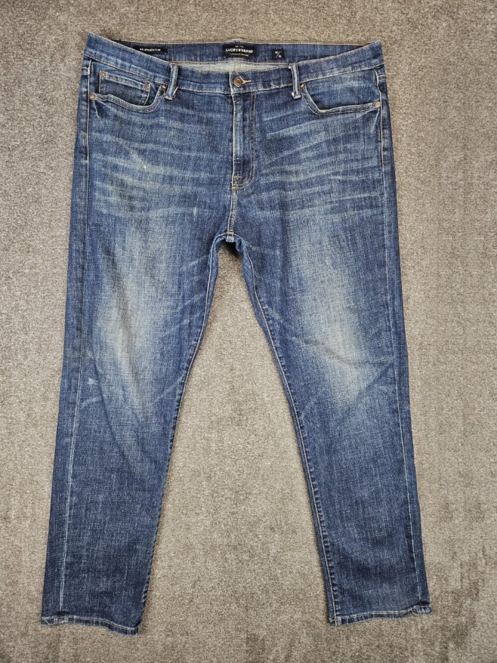 Lucky Brand 410 Athletic Slim Tapered Jeans Mens 40x32 (43x31) Medium Blue Wash
